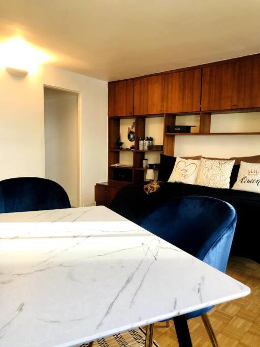 Habitation Salome Apartment Париж Екстериор снимка