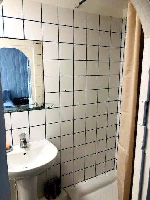Habitation Salome Apartment Париж Екстериор снимка